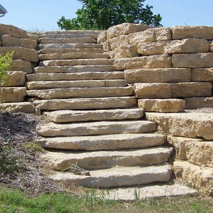 Natural Stone Steps and Retaining Wall_1